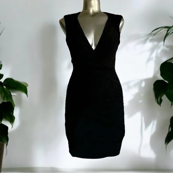 ✅BCBG Maxazaria  Rauched Black Dress - Picture 1 of 16